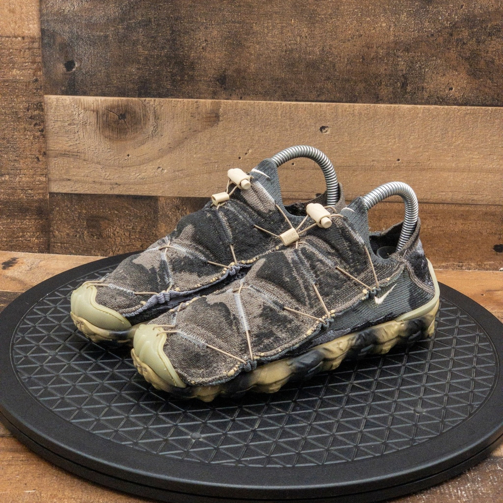NIKE ISPA MINDBODY OLIVE GREY CAMO WOMENS SHOES SLIP ON OUTDOOR SIZE 5.5